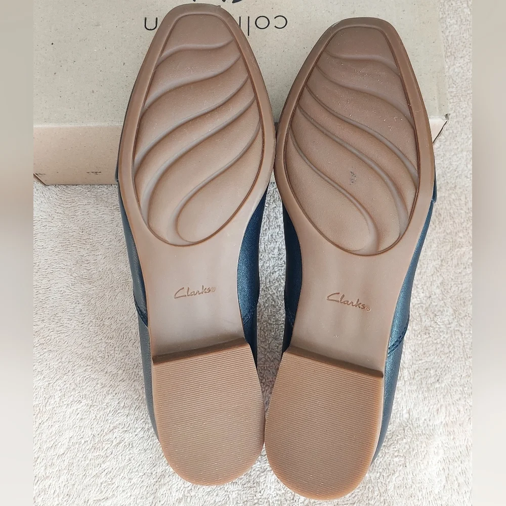 Clarks Juliet Palm Navy Blue Loafers Women's Size 8 Brand New In Box